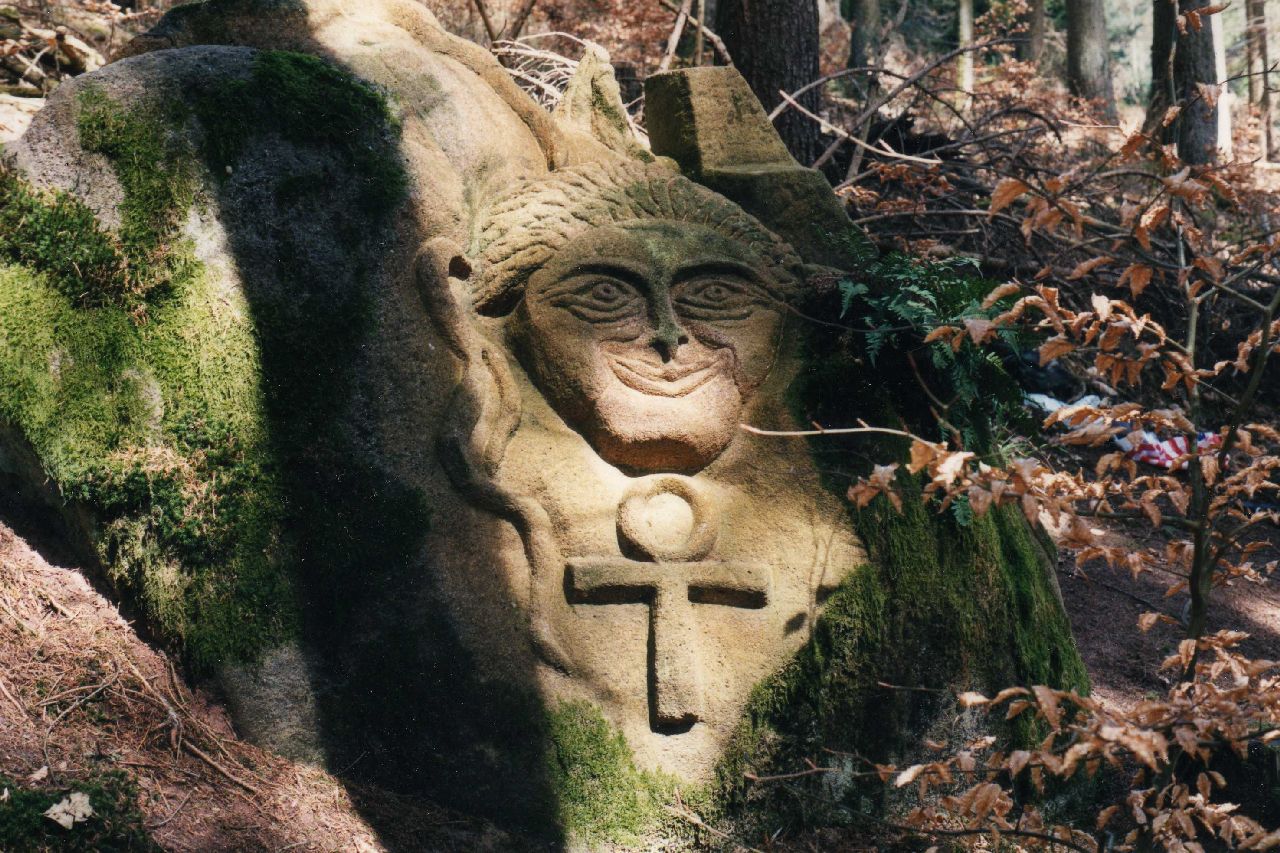 Foto: Peter Göbell © denksteine-schoenbuch.de Bild1